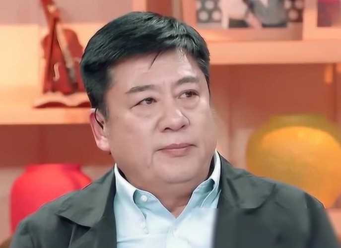 再婚娶小20岁娇妻,62岁又做父亲,大女儿也是知名_生活_张晔子_人生