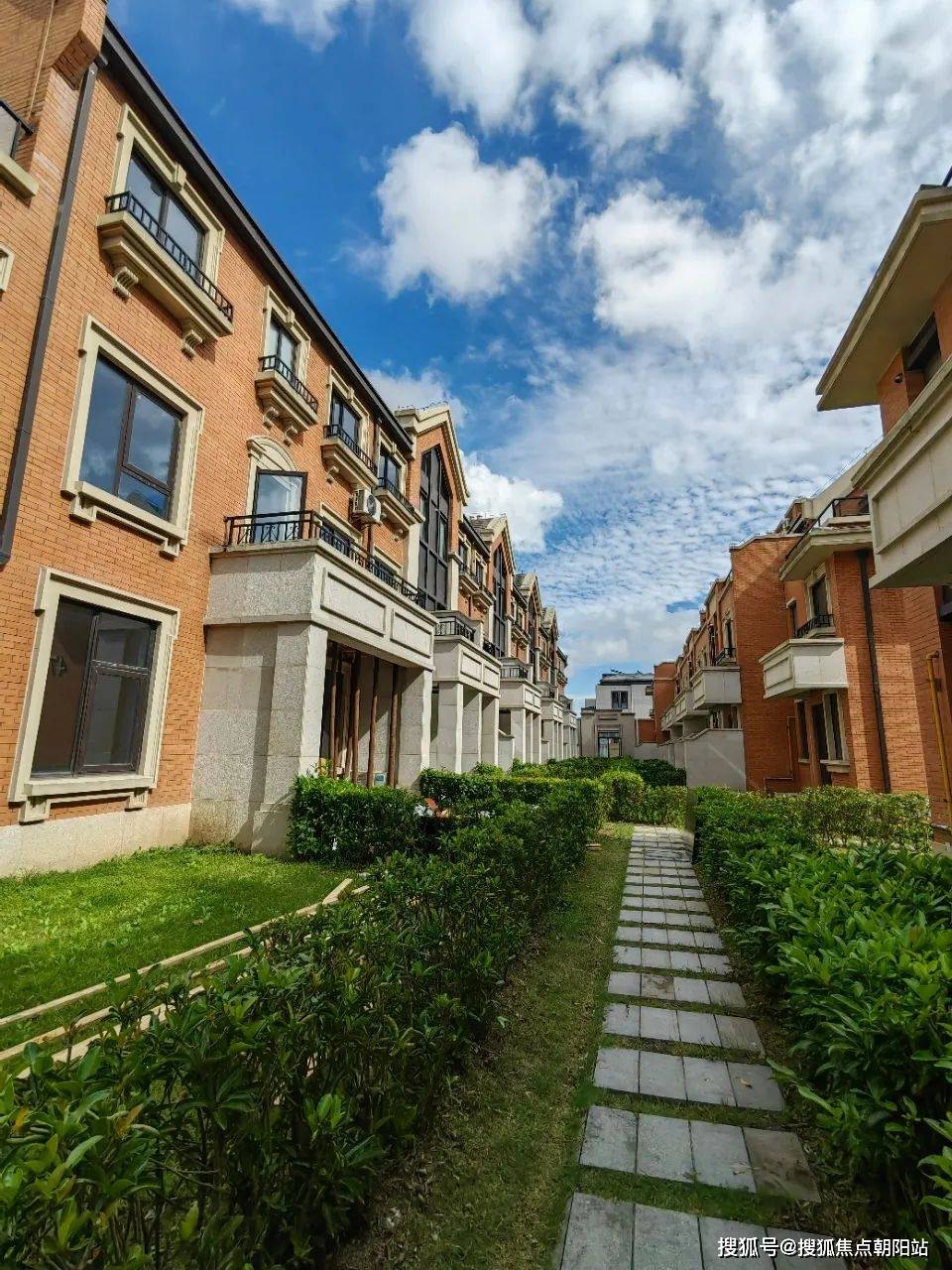 崇明【东滩雍禧】售楼营销中心(楼盘详情)东滩雍禧最新在售详情-售楼