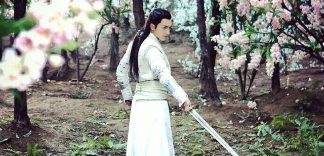 如果赵云与马超联手能轻松打败吕布吗不吹不黑非常困难