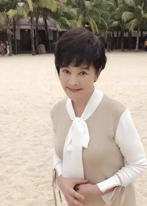 1984风华挂历影视巨星风采再现时光流转魅力永恒