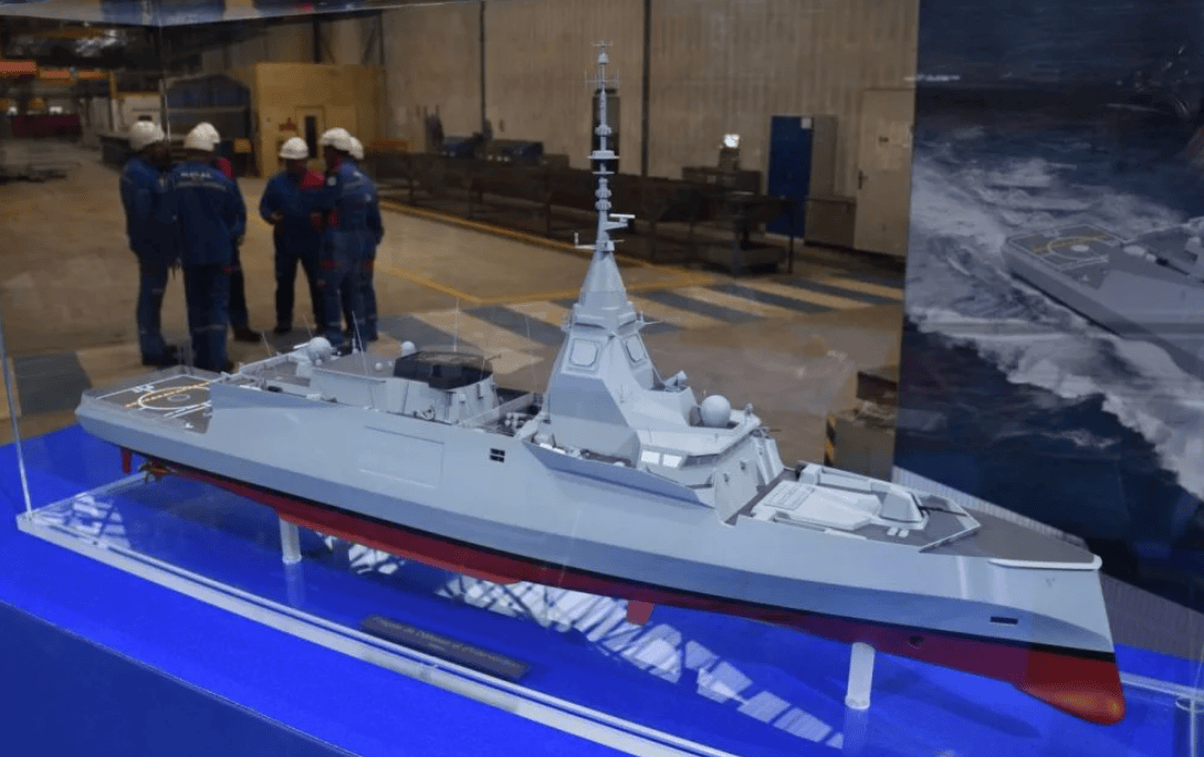 例如我国建造的3万吨级"远望8号"远洋测量船,就已经采用了全电推进