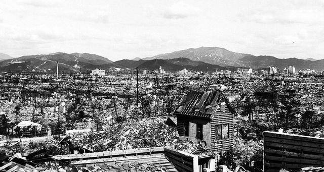 原创原子弹爆炸半衰期高达几万年为何广岛和长崎现在就能居住了