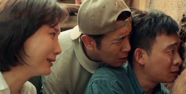 参加活动时蝴蝶落身上,长时间逗留不愿离去_观众_影视剧_时候