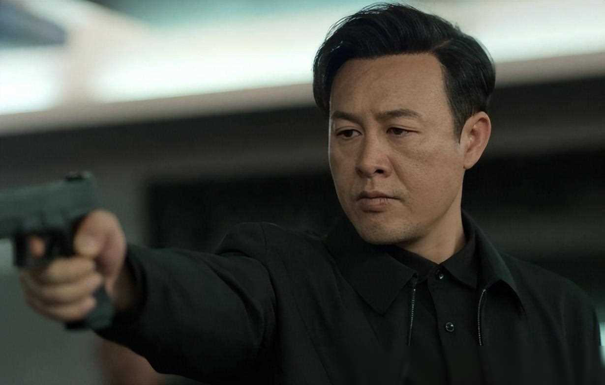 原创反腐大剧于和伟演技炸裂创收视新纪录引热议