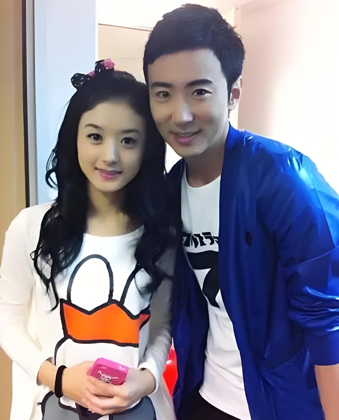 俩人_冯绍峰_女朋友