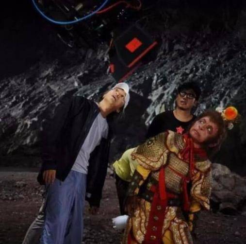 原创因长得丑被妈妈嫌弃12岁被周星驰点名出演孙悟空后前途光明