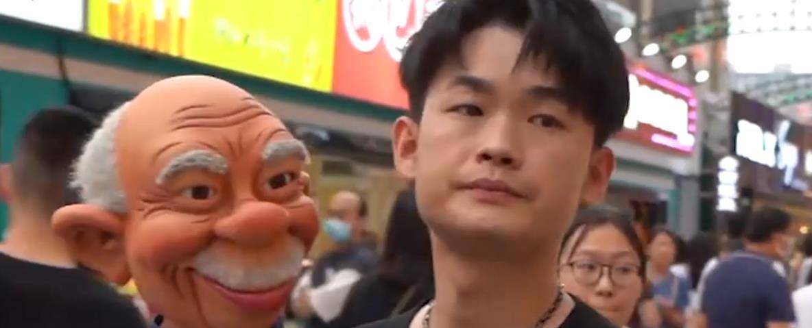 原创徐小迪腹语表白杨幂街头上演花式撩妹有何本事吸粉百万