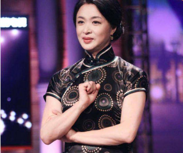 原创如今女儿身的金星曾经有过一个貌美的妻子离婚时对方已怀孕