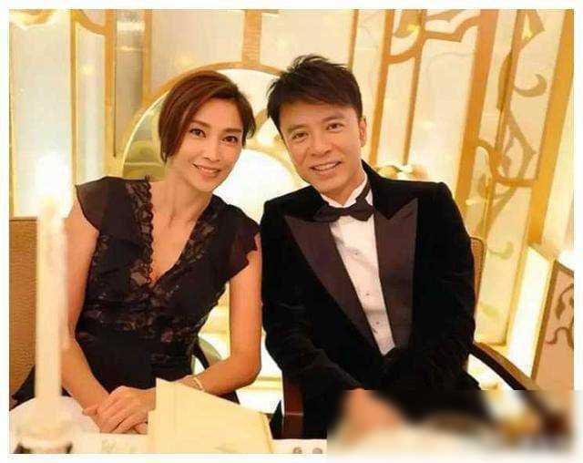 李克勤娇妻惊艳亮相港圈高挑五官美人绝美素颜引关注