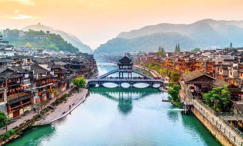 湖南旅游攻略玩转全城必备一文详解旅游路线景点美食推荐