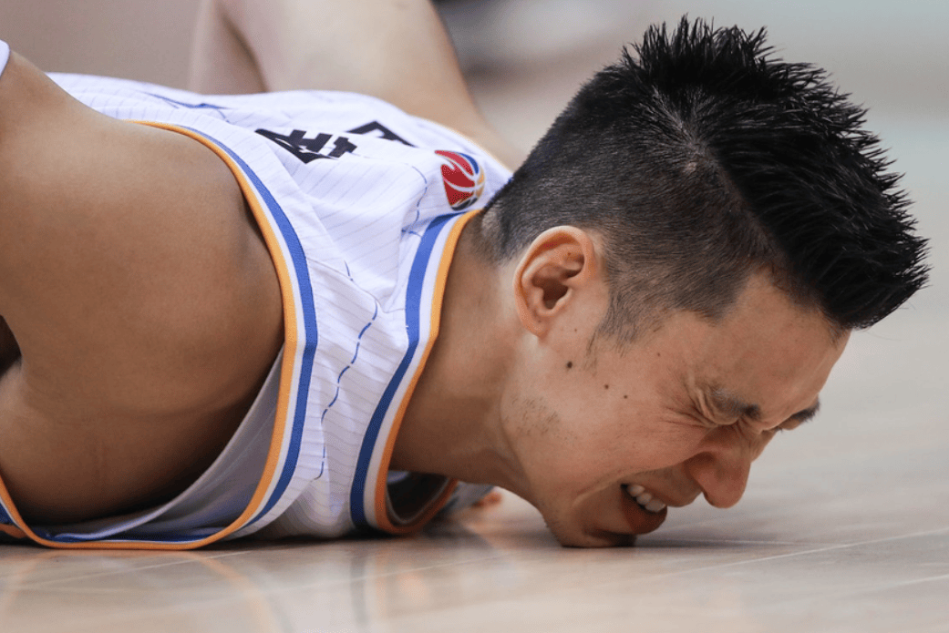 原创被西热暴怒揭穿老底的蔡亮15岁打cba垫脚惯犯林书豪曾遭毒手