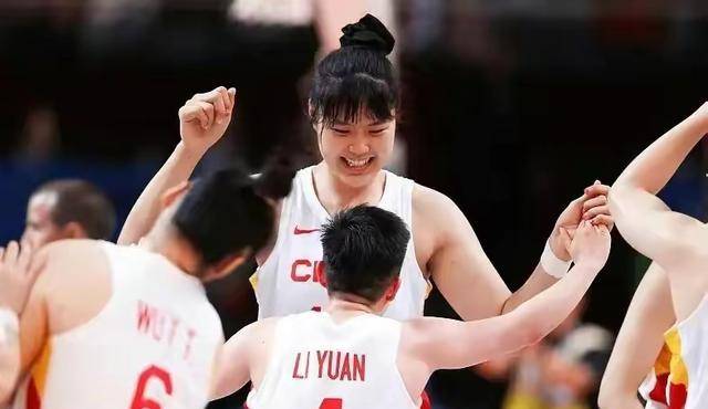 李月汝披荆斩棘,加盟wnba洛杉矶火花队_赵义明_中国