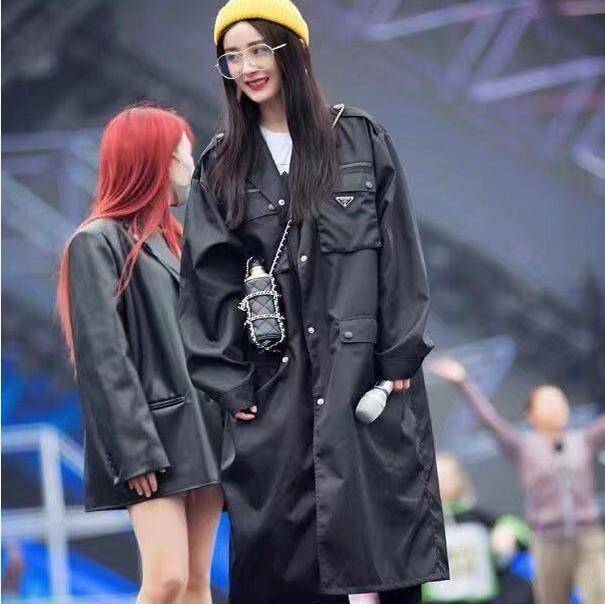 原创迪丽热巴不如杨幂热巴的热搜只有一个点杨幂却是多点开花