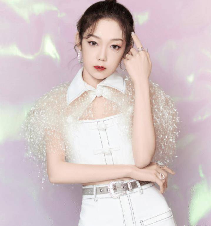 原创硬糖少女紫色大片陈卓璇赵粤比腰细结果nene才是最大赢家