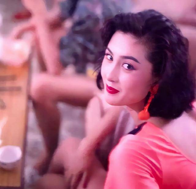 原创初代国模中最美的一张脸巅峰时隐退从商如今惊艳了时光