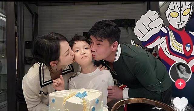 王皓家庭其乐融融儿子生日聚会温馨祝福