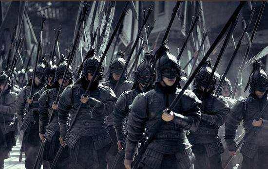 后来大名鼎鼎的西凉铁骑那就是董卓一手带出来的兵.