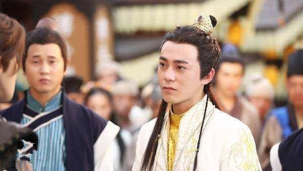 要立太子,最大的威胁就是武则天的儿子李旦,李旦虽不姓武却是武则天