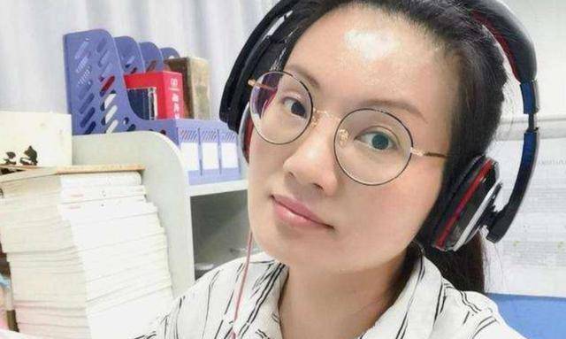 原创深圳美女教师熊芳芳从农村打拼到城市如今再辞职不想被安排