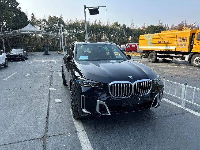 中大型suv之王,宝马x5l开起来名不虚传!_搜狐汽车_搜狐网