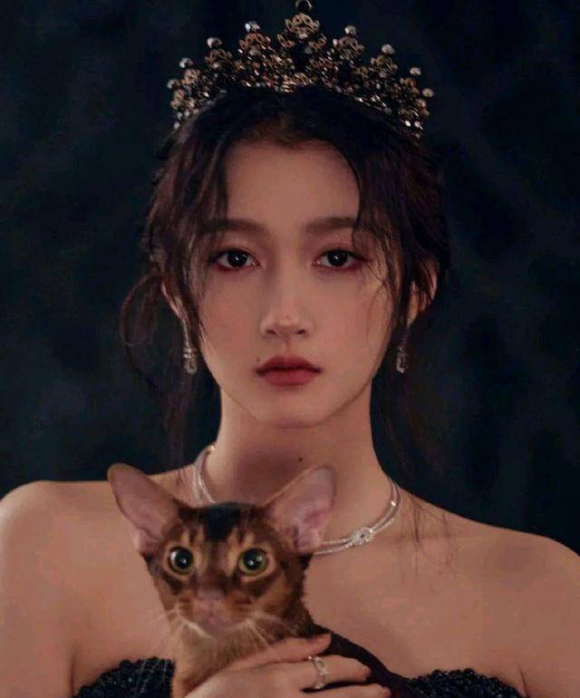 关晓彤的面部分析启示录._脸型_感觉_双眼皮