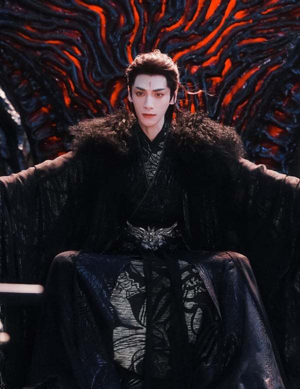 原创古装剧8位上古神与凤行行止枕上书东华是腹黑老神仙还有东方青苍