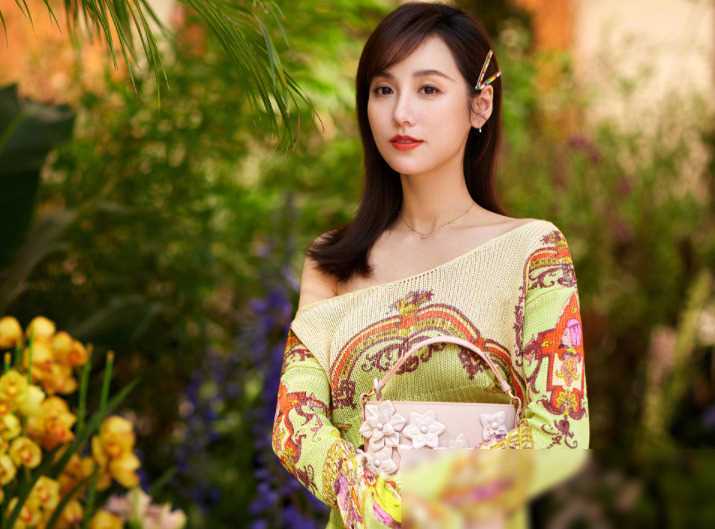 胡歌,唐嫣助她成名,众人皆想娶她,如今40岁风采依旧_吕一_舞蹈_事业