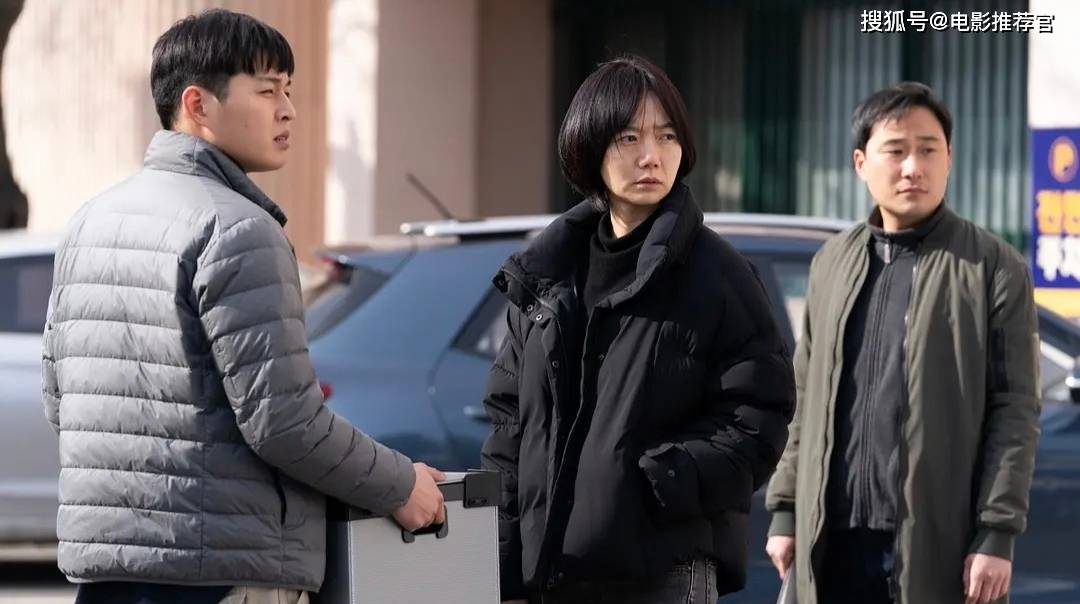 《下一位素熙》以其真实而深刻的描绘,让我们在光影中感受到了职场的