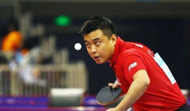 1983年出生的王皓从七岁就开始接触乒乓球,成为了中国乒乓球