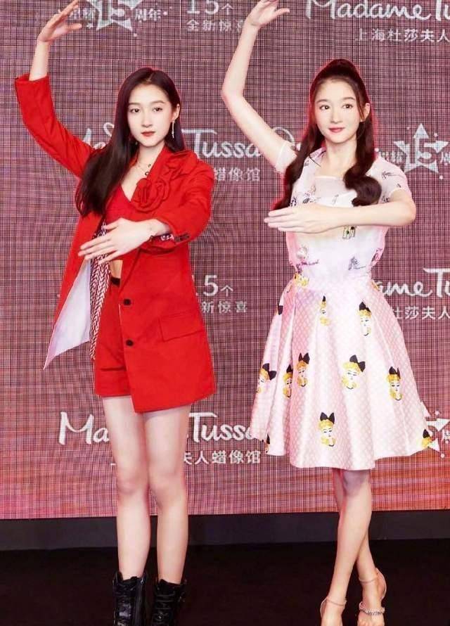 原创关晓彤蜡像揭幕晓彤这次咱可以说实话你咋又谦虚呢