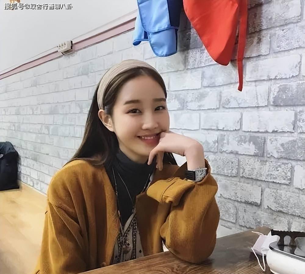 原创30岁朴宝蓝与好友喝酒猝死卫生间中未发现轻生痕迹死因待尸检