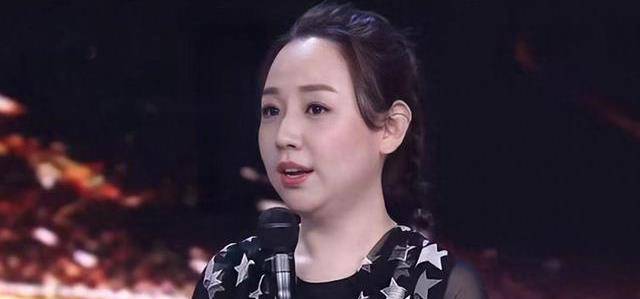 原创演员关玲为了咨询工作进了医院心绞痛得直喘气本人