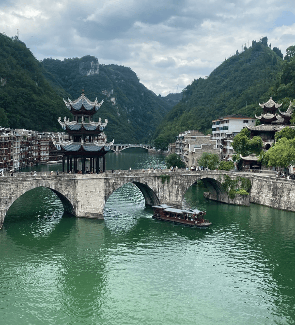 贵州旅游6天必去景点攻略,在贵州六日游多少钱?行程路线攻略