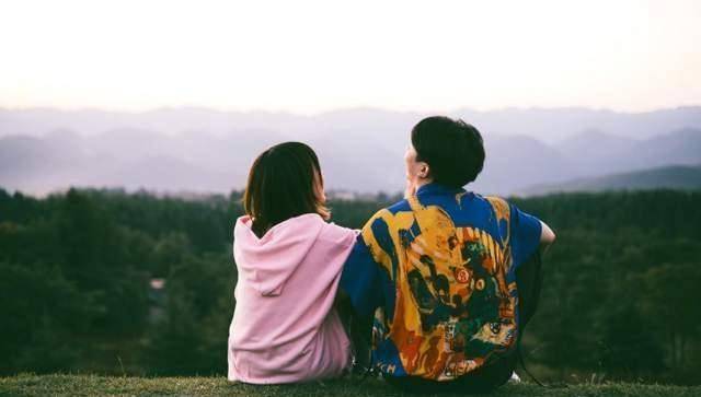 恭喜白举纲官宣承认已婚子是圈外人正面照曝光撞脸福原爱