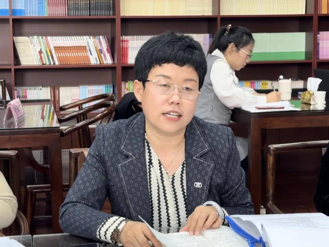 东方红学校小学部开展三课内涵发展深化提升展示周活动二