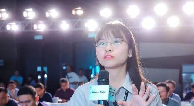 姚婷出身普通却被各企业争抢经历7轮面试进华为年薪156万