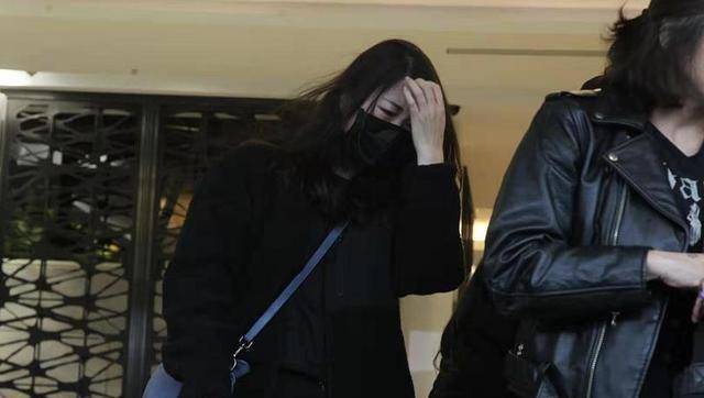 原创高以翔灵堂今日为粉丝开放悼念粉丝折千只纸鹤泪别偶像