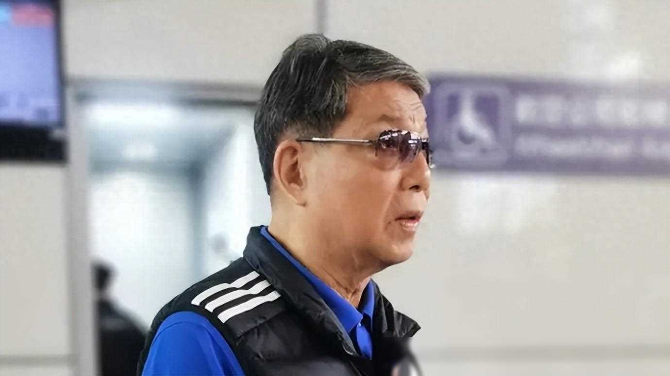 原创徐根宝正式上任亮相韩国新岗位范志毅应慎行无过