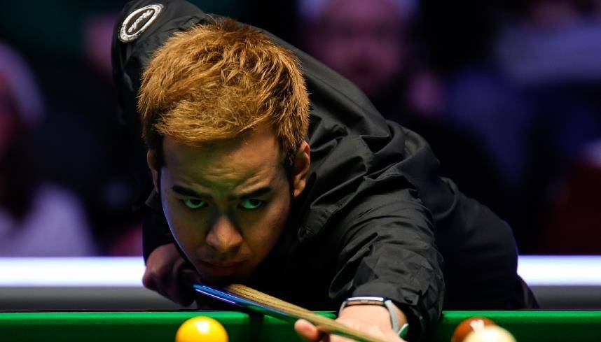 原创这是恶劣这位我们斯诺克明星以10比0领先世界冠军在7比3落后的