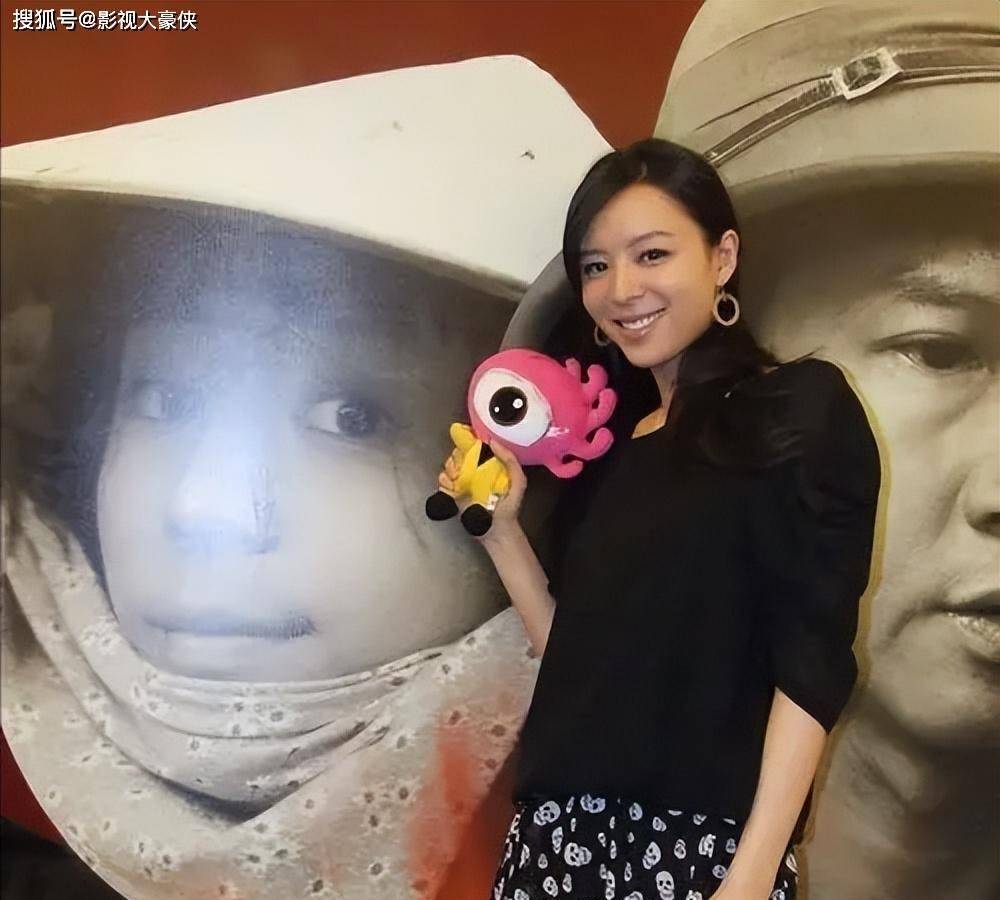 原创张静初曾回应插足事件一句无性无爱被全网抵制了8年