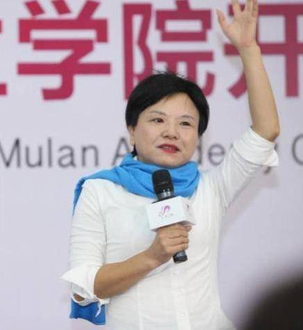 创作者
            靠“捐助”赚了五亿，却不给雇员月工资，“我省女首善之区”终被曝出(图2)