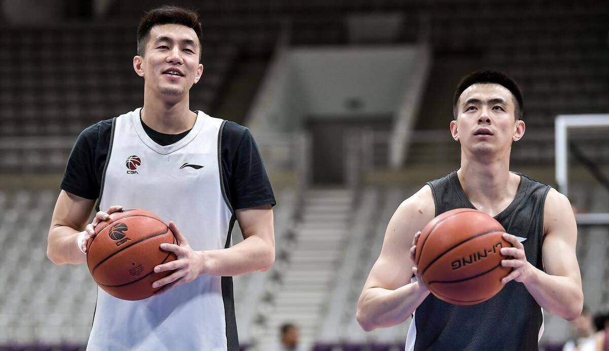 原创祝贺辽宁男篮郭艾伦来解开谜团杨明留下一手赵继伟欢迎帮忙