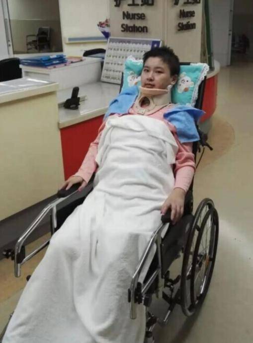 4年前27岁海归女硕士孙晨璐惨遭车祸高位截瘫今成时尚博主