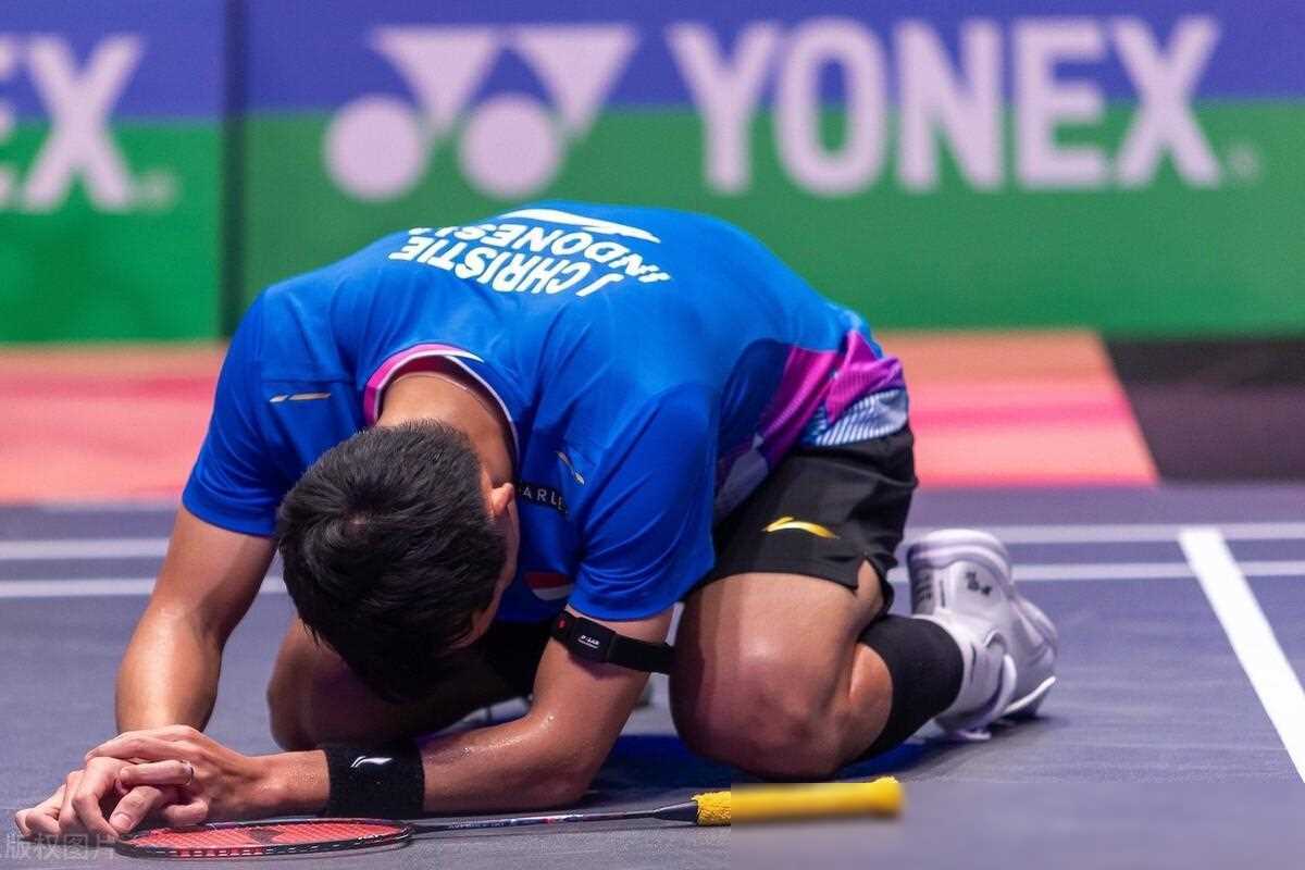 乔纳坦首夺亚锦赛男单冠军!奖金榜出炉,李诗沣升至第2_比赛_决赛_成功