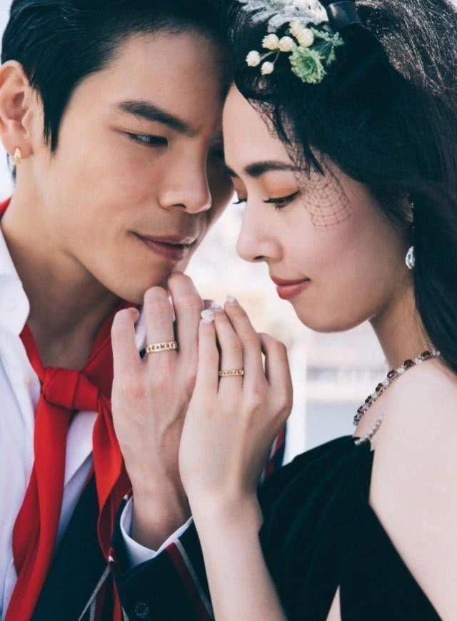 郭碧婷婚礼不见两个妹妹没有伴娘团曝因婚礼跟向佐吵架