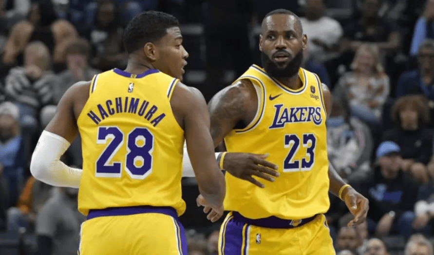 原创狂轰772424湖人三巨头打疯了浓眉哥创纪录詹姆斯再创神迹