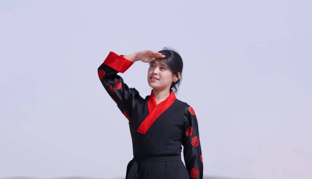 憧憬飞翔的藏族女孩,成了蓝天女飞!_白珍_格桑_中国空军