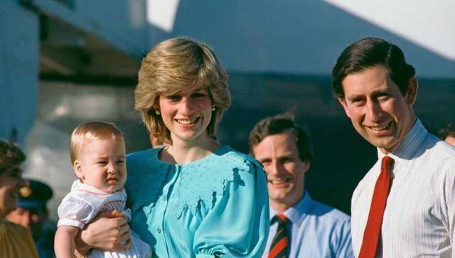 原创哈里的出生让查尔斯心烦他想要个女儿而不是个红头发的小子