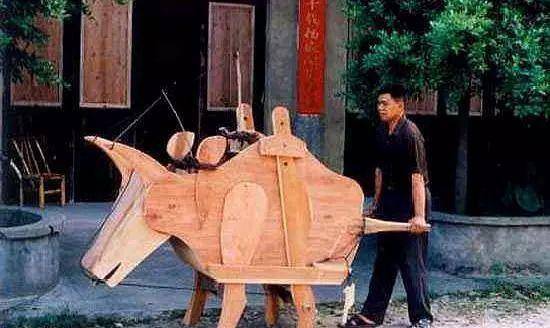 然而,木牛流马的工作原理究竟是怎么回事,木牛流马究竟是什么样子