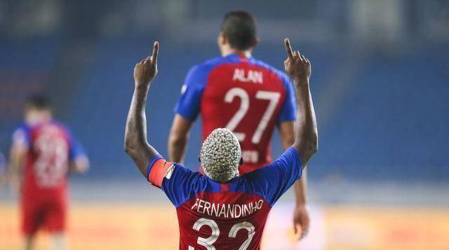 国足最大归化目标浮出水面7场造7球插队big4若能成功国足稳了